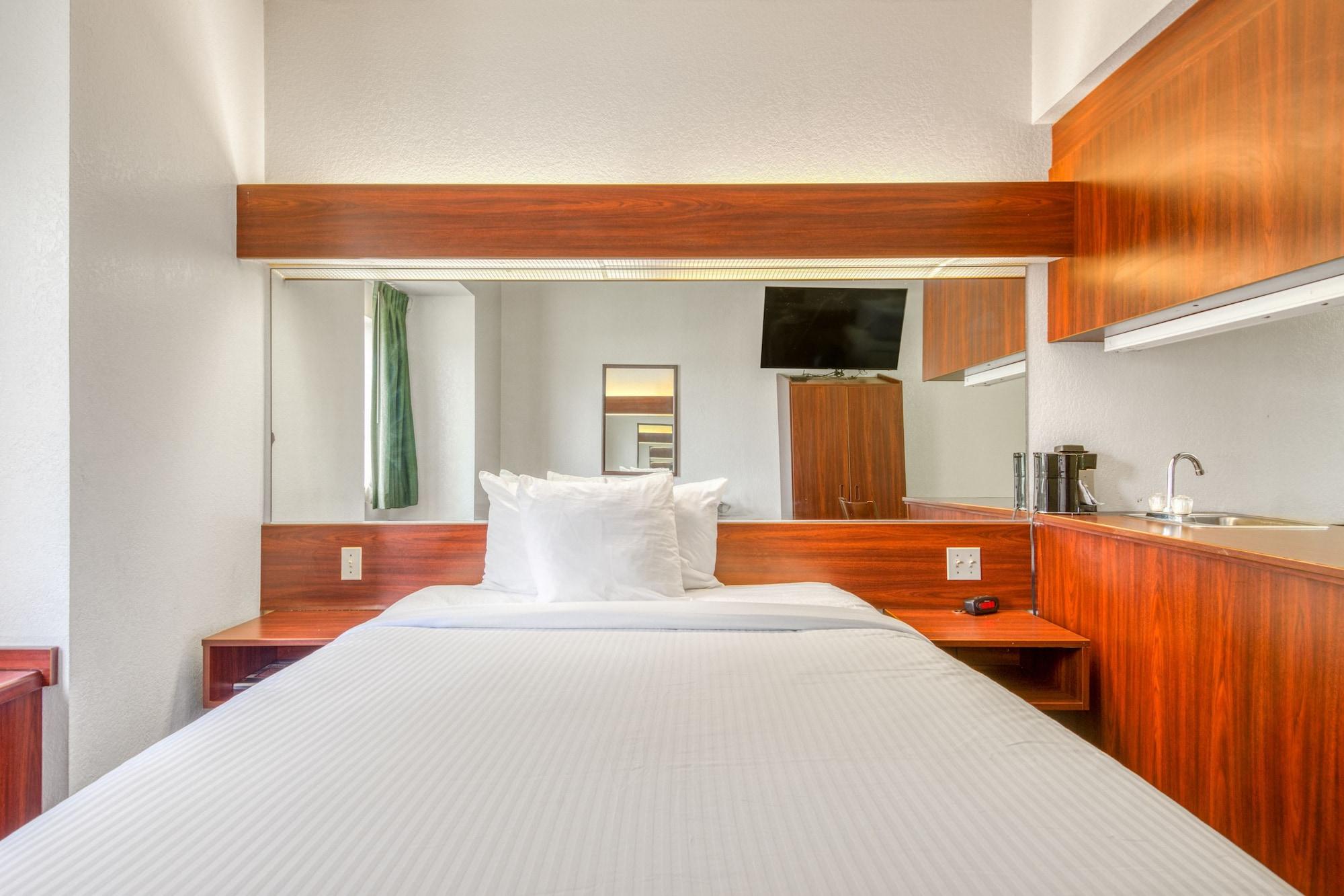 Trident Inn & Suites, Baton Rouge (Adults Only) Prairieville Dış mekan fotoğraf