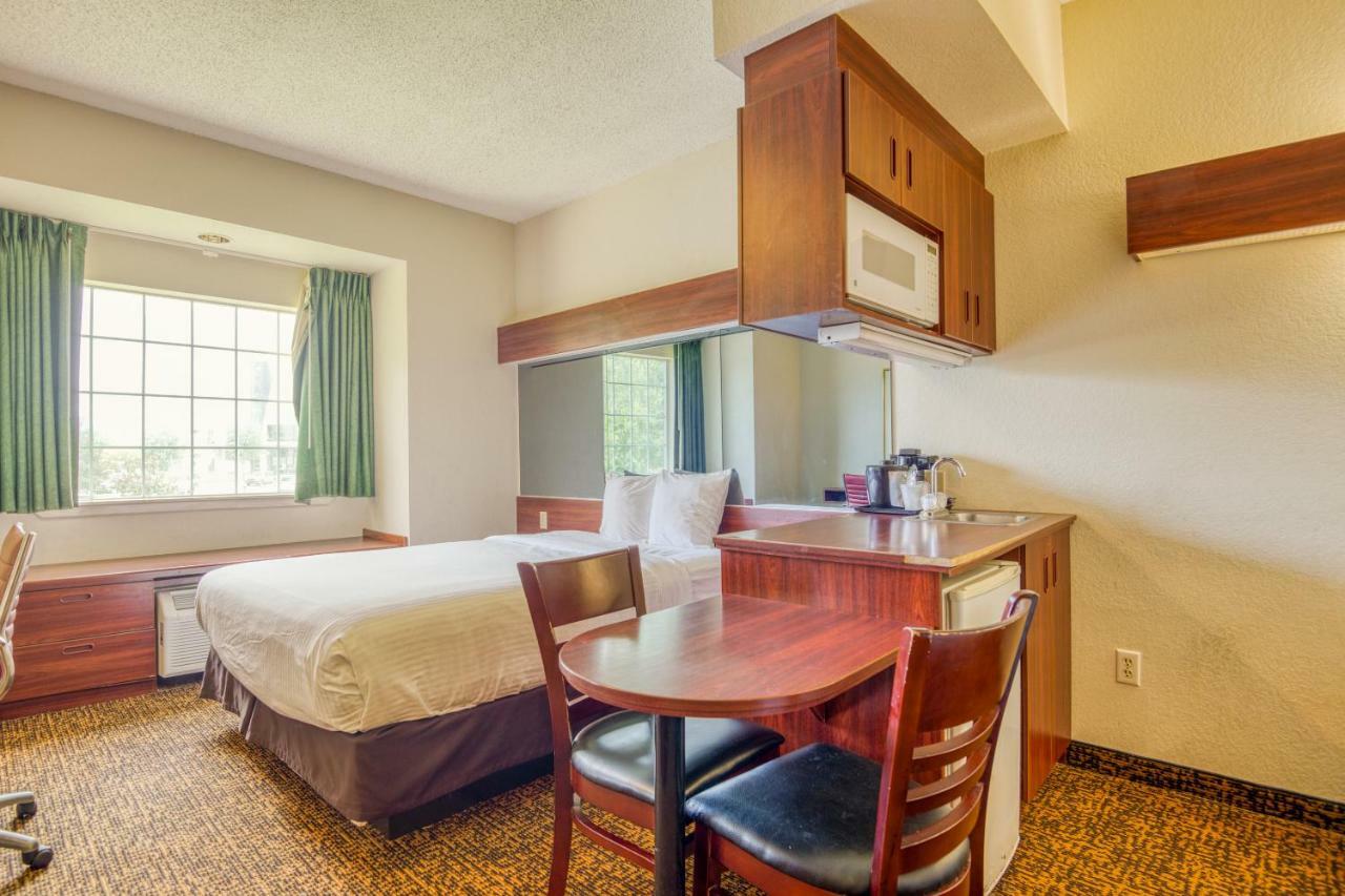 Trident Inn & Suites, Baton Rouge (Adults Only) Prairieville Dış mekan fotoğraf
